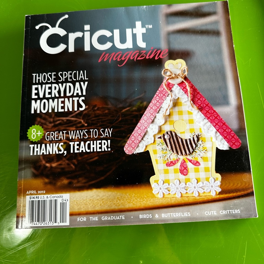 Cricut Magazine 11 Magazines from 2011 & 2012
